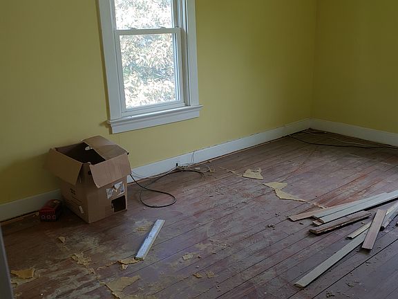 4th image of 319 Bellaire Ave