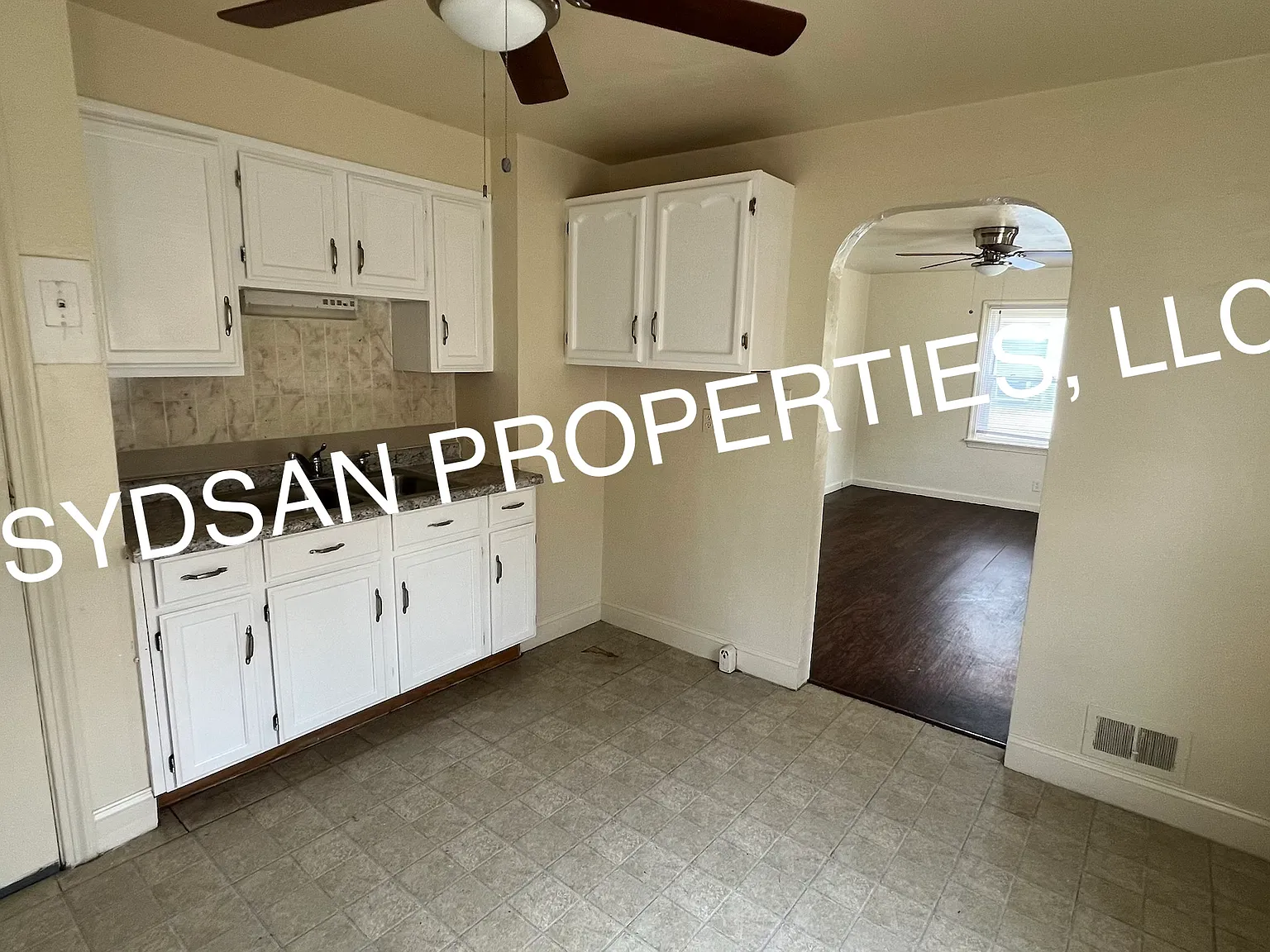 4425 Saint James Ave — Photo 3