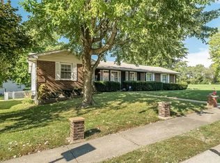 801 Norwich Dr, Saint Charles, MO 63301