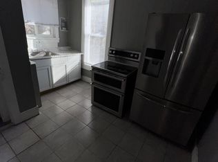 1008 N 11th St #2, Springfield, IL 62702