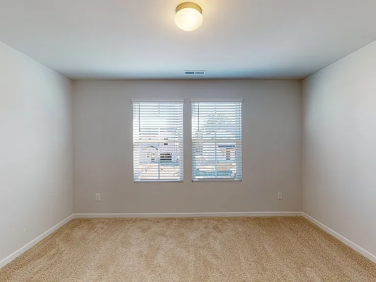 129 Maple Tree Ln — Photo 12