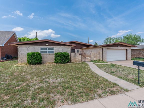 3rd image of 214 Texas Dr