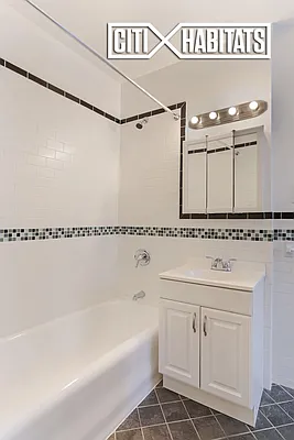 Rented by Citi Habitats | media 31