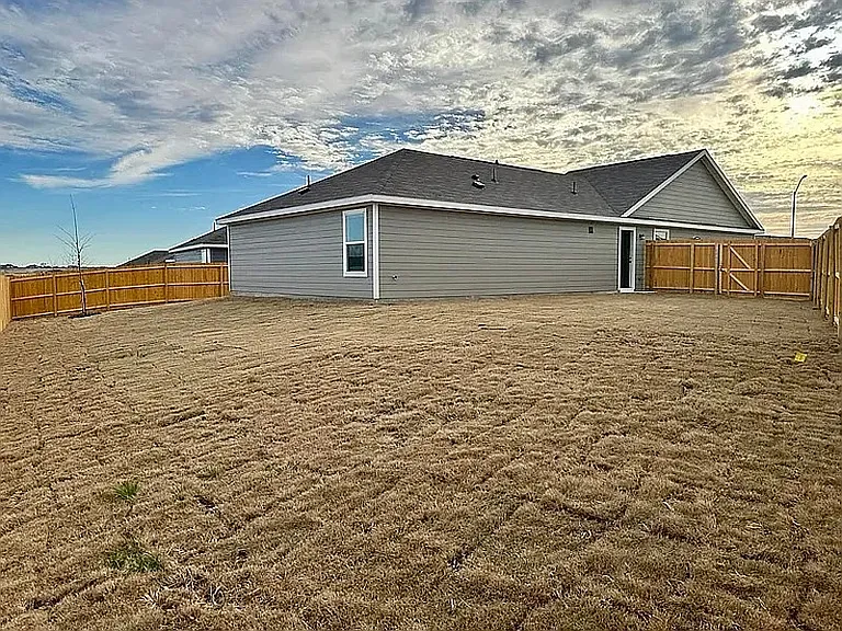 9844 Trusler Rd — Photo 10