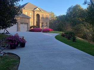 318 Walker Brow Ridge Rd NW, Cleveland, TN 37312