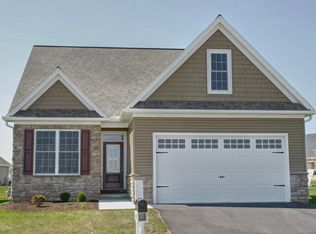 1435 Fieldstone Dr, Mount Joy, PA 17552