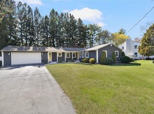 247 Love Ln, Warwick, RI 02886
