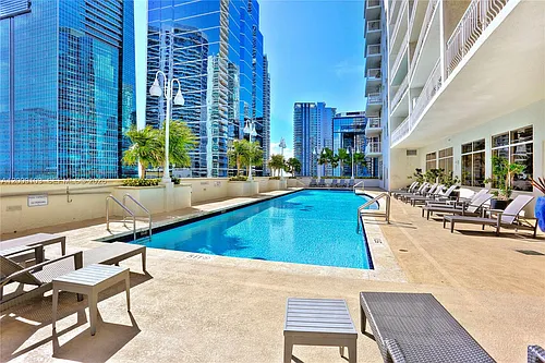1200 Brickell Bay Dr #1614 Photo 1