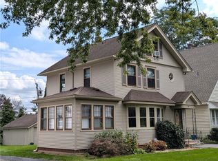 34 Lafayette Rd, Rochester, NY 14609