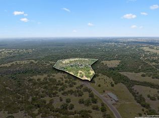 000 Pitre Springs Road, Kerrville, TX 78028