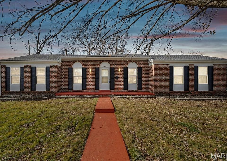 1st image of 2365 Thunderbird Ave
