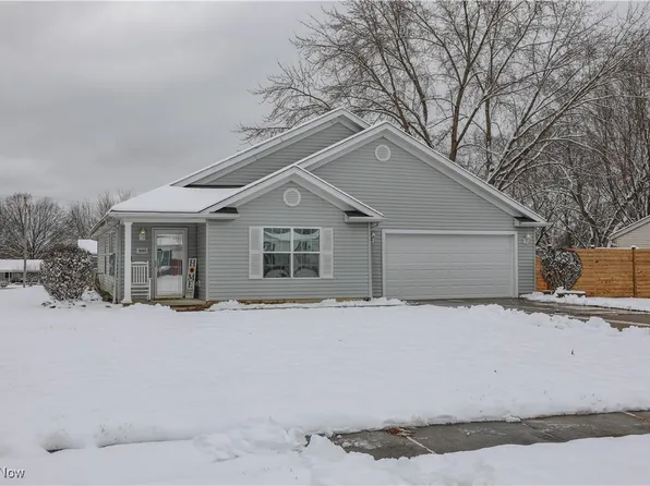 9102 Store Dr, Windham, OH 44288