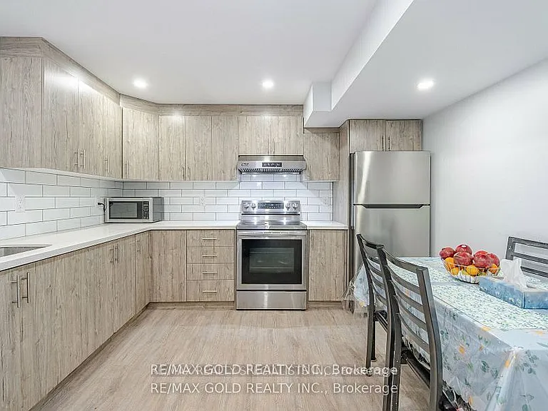 33 Callalily Rd — Photo 4