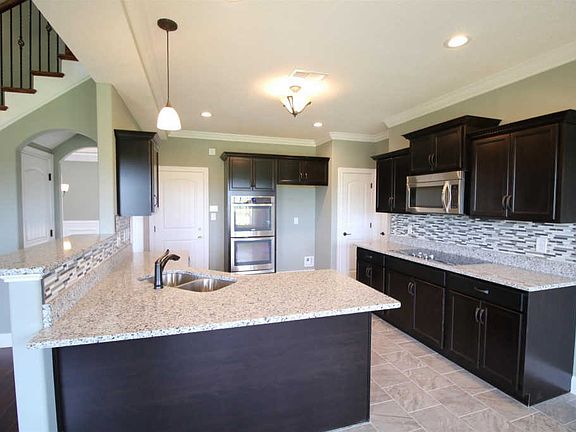 5th image of 55 Reserve At Hickory Wild
