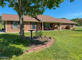 3029 Sugarwood Dr, Kodak, TN 37764