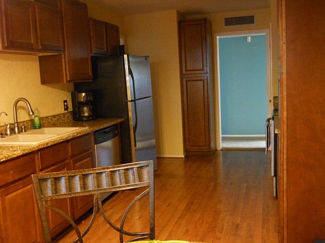 2nd image of 1321 E 51st St