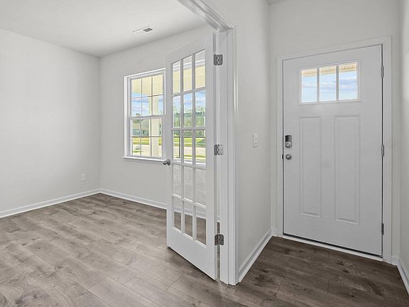 2nd image of 2708 Salisbury Lane W