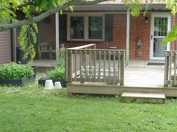 5th image of 1528 Grimes Ave