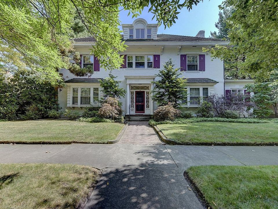 1st image of 165 Blackstone Blvd