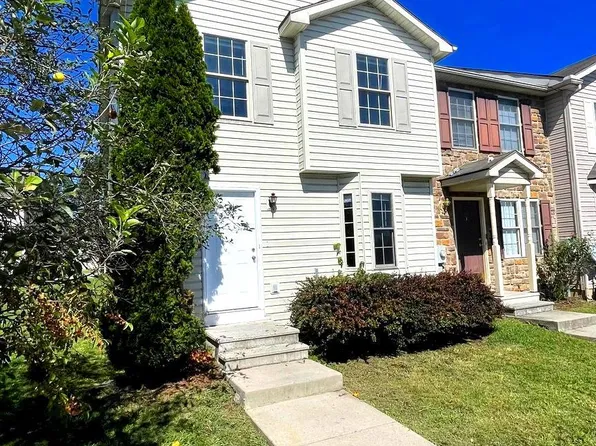 33 Ephesians Ct, Inwood, WV 25428