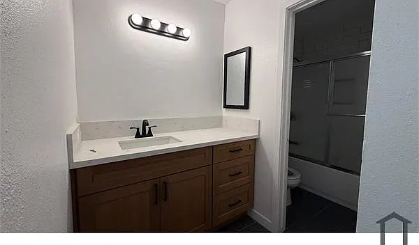 18620 Hatteras St — Photo 10