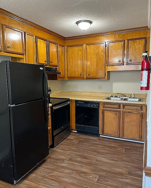 Unit C Kitchen