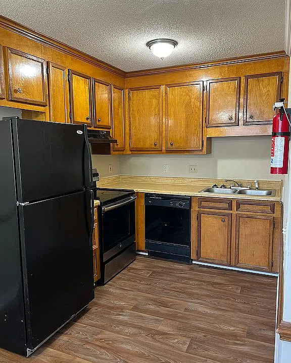 Unit C Kitchen