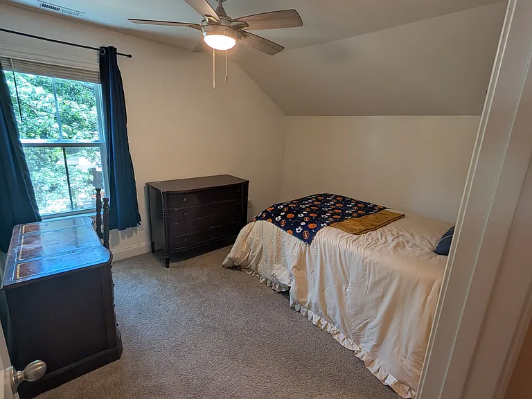 170 Lakeview Dr — Photo 32