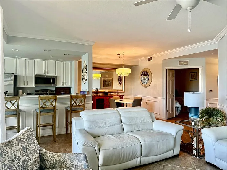 9514 Avellino Way #2113 — Photo 37