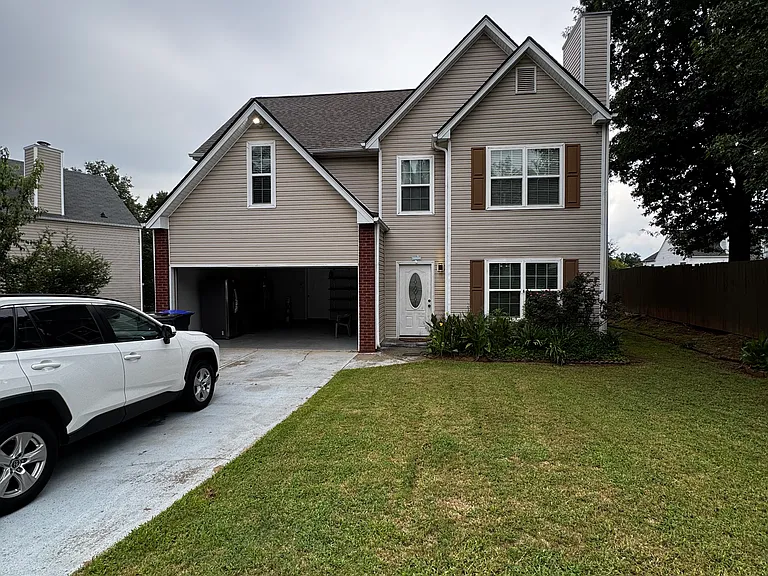 3412 Sentinel Cir — Photo 1