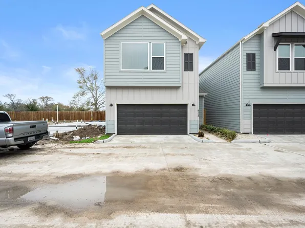 8118 Esther Acres, Houston, TX 77088