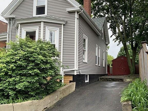 3rd image of 5 Northend Ave
