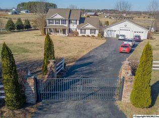 1679 W Limestone Rd, Hazel Green, AL 35750