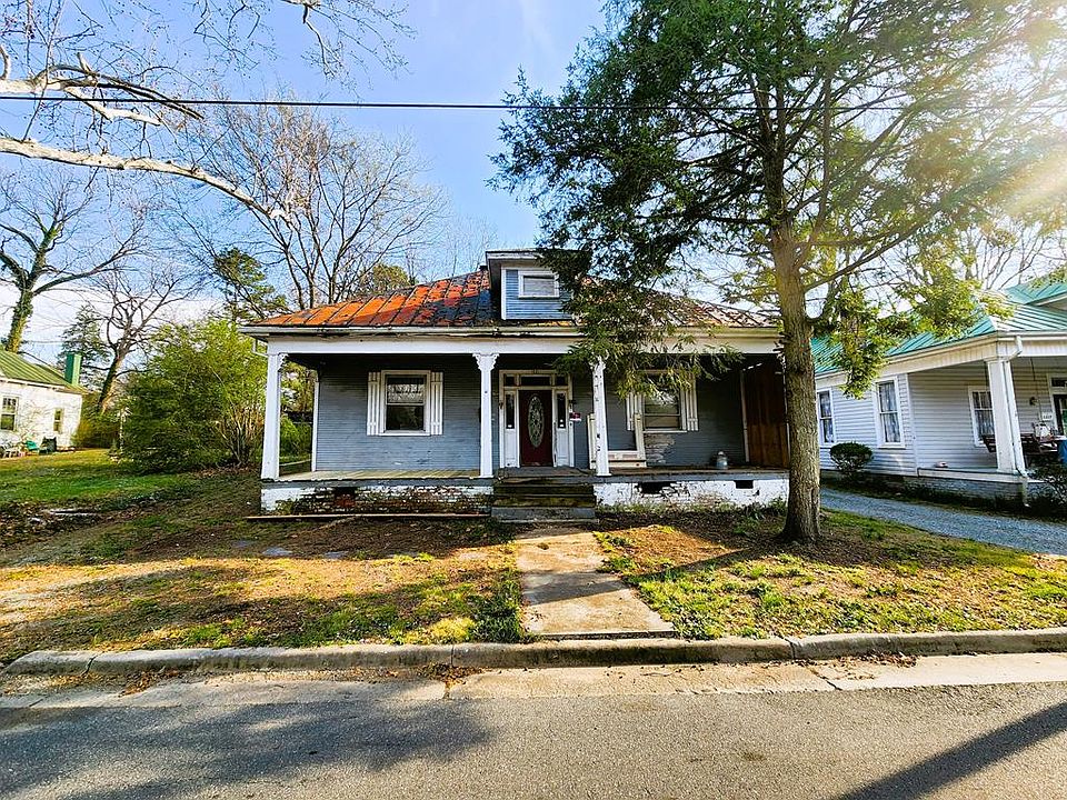 1st image of 1321 Moore St