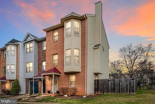 200 Barrie Pl Photo 1