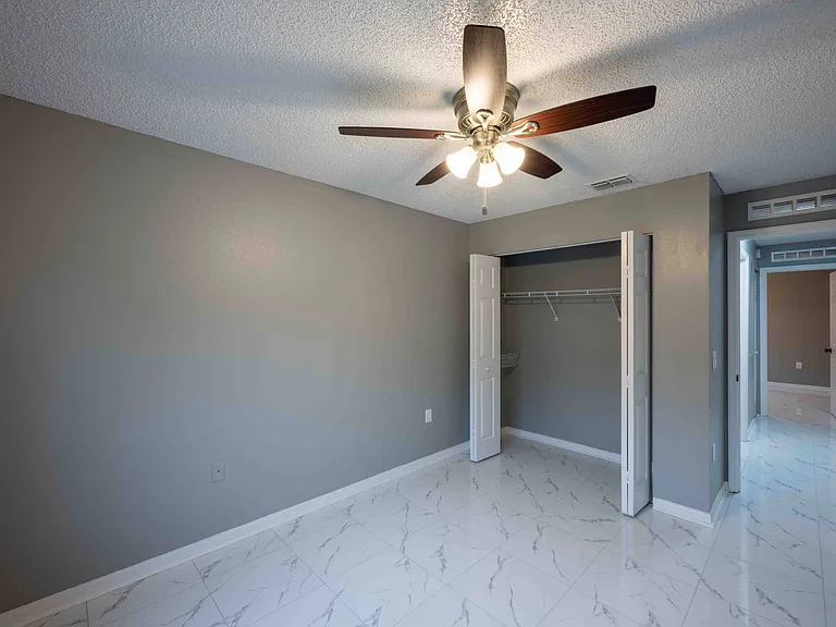 6920 Playpark Trl — Photo 38