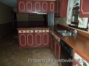 2nd image of 216 Temple Ave
