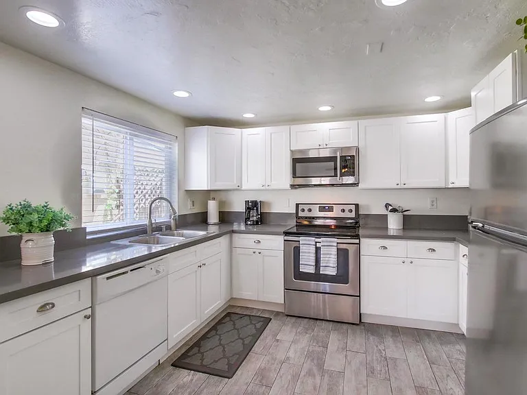 737 Jamaica Ct #1 — Photo 25
