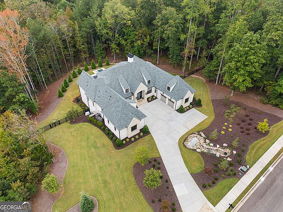 3rd image of 10235 Cedar Ridge Dr