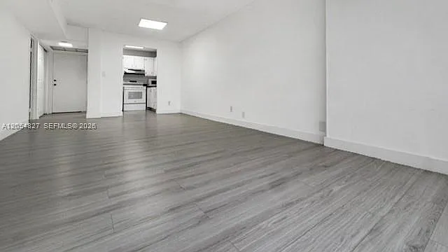 200 172nd St #406 — Photo 6