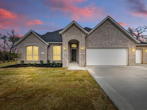 130 Rj Smith Dr, Boyd, TX 76023