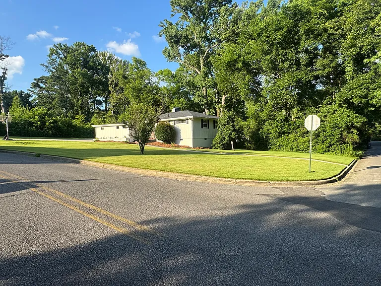 2109 Blue Ridge Blvd — Photo 27