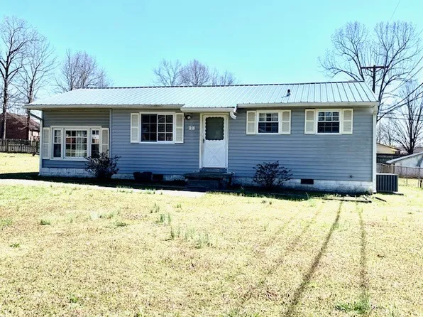402 Oakwood Rd, Tullahoma, TN 37388