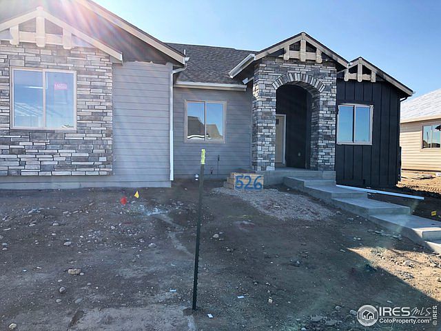 1st image of 526 Greenspire Dr