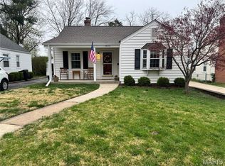 2820 Manderly Dr, Saint Louis, MO 63144
