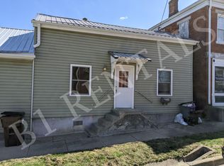 206 5th St, North Vernon, IN 47265