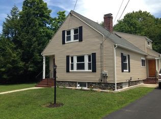 15 Wood Ave, North Andover, MA 01845