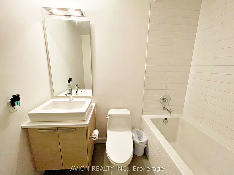 138 Princess St #311 — Photo 14