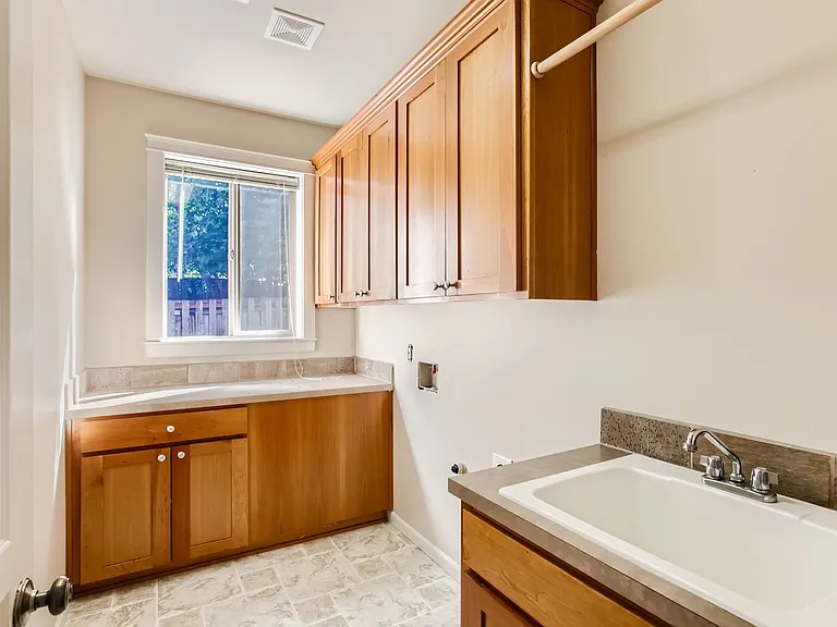 13109 SE Snowfire Dr — Photo 22