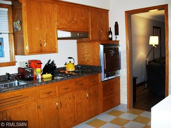 5th image of 443 7th Ave S